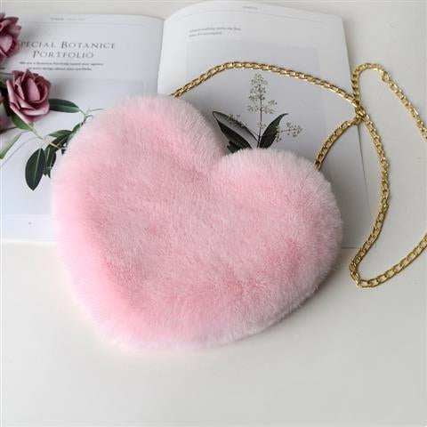 Heart-shaped fluffy bag with gold chain